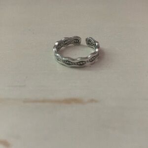 silver ring with pattern